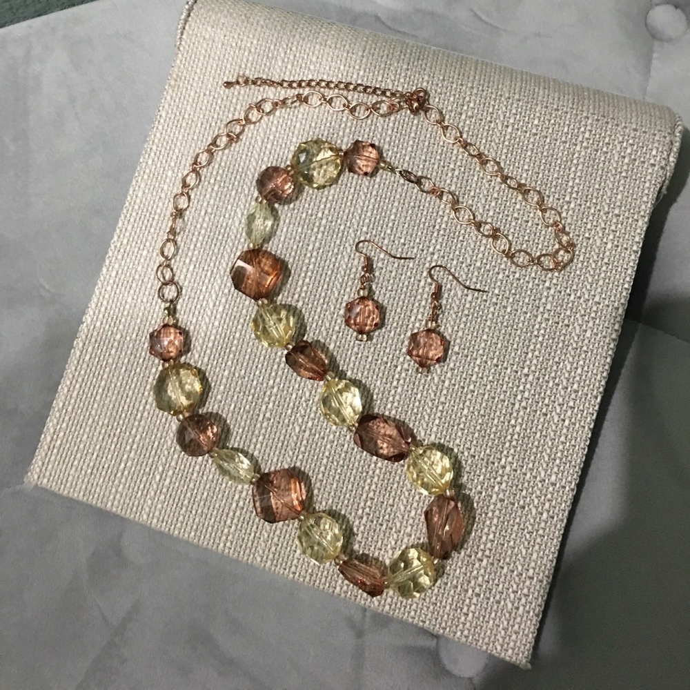 Necklace set